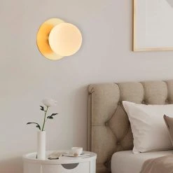 Corep Applique En Metal Doré Et Verre Laiton D18cm Blanc - Manor 11 Corep Applique En Metal Doré Et Verre Laiton D18cm Blanc - Manor -Sema Design Boutique 622503 FRN04 WEB