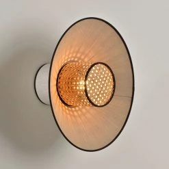 Market Set Applique En Lin Lavé Et Cannage H40cm Nude - Singapour 11 Market Set Applique En Lin Lavé Et Cannage H40cm Nude - Singapour -Sema Design Boutique 623125 FRN02 WEB